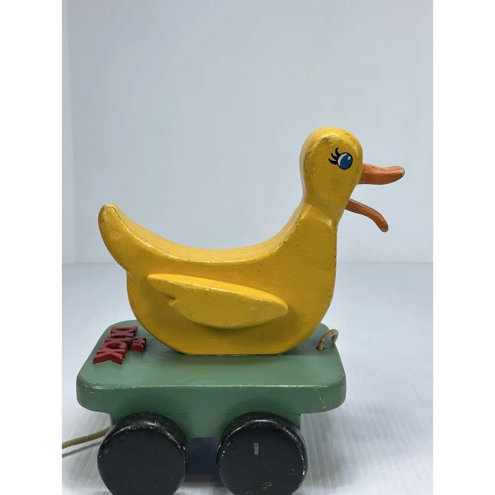 Vintage Pull Behind Wooden Duck Pull Toy It's Beak Opens Closes When Pulled 1987